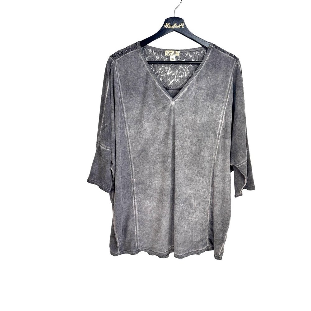 One World Gray Soft Distressed V-Neck Lace Top Cotton Blend 1X
